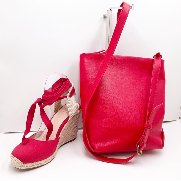 🆕{J. Crew} Oslo Soft Red Pebble Leather Bucket CrossBody Bag - Picture 4 of 16